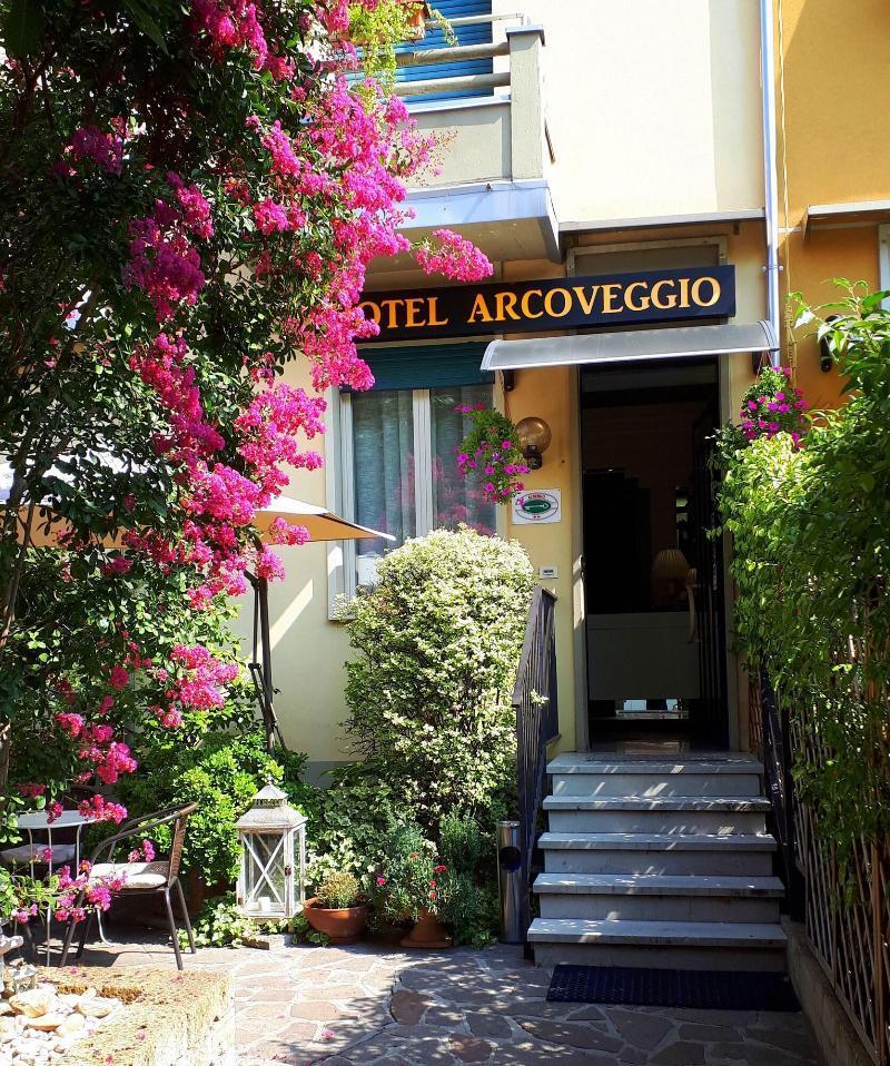 Hotel Arcoveggio ボローニャ エクステリア 写真